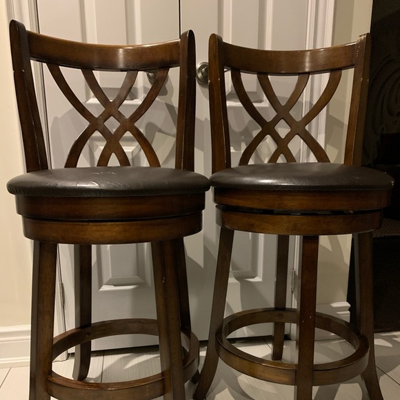 Two pier one chairs - Picture 2 of 5